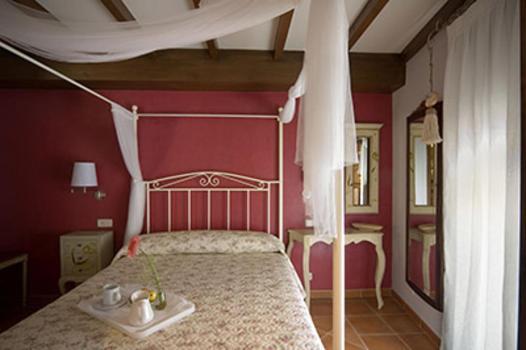 Apartamentos Rurales Cumbres de Gredos — 4-Star Luxury Hotel in Jaraiz De La Vera, Spain