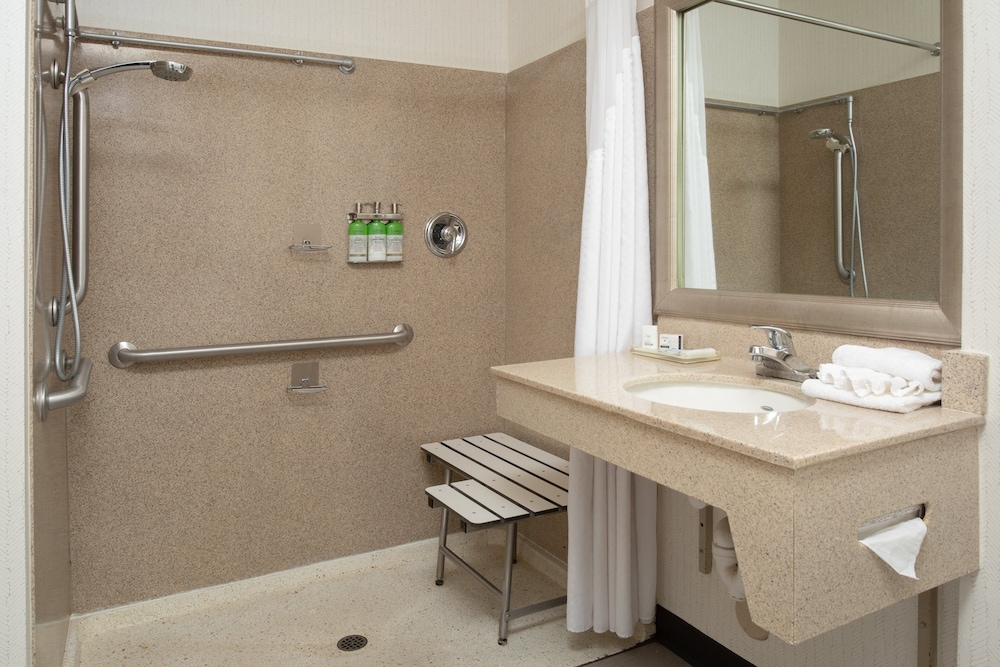 Holiday Inn & Suites Goodyear West Phoenix Area by IHG - photo 12