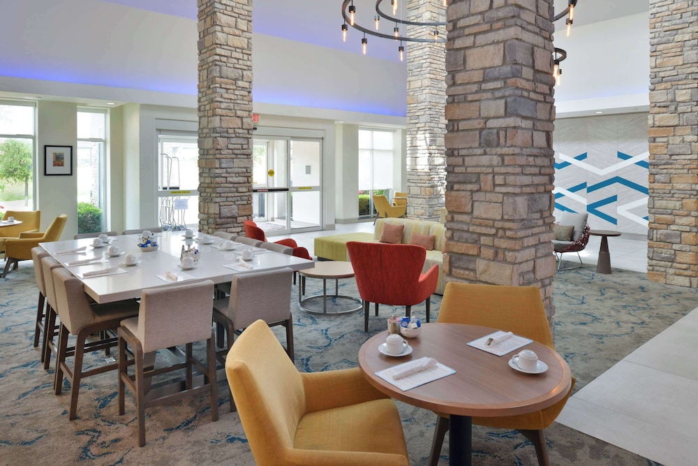 Hilton Garden Inn Denton - photo 33