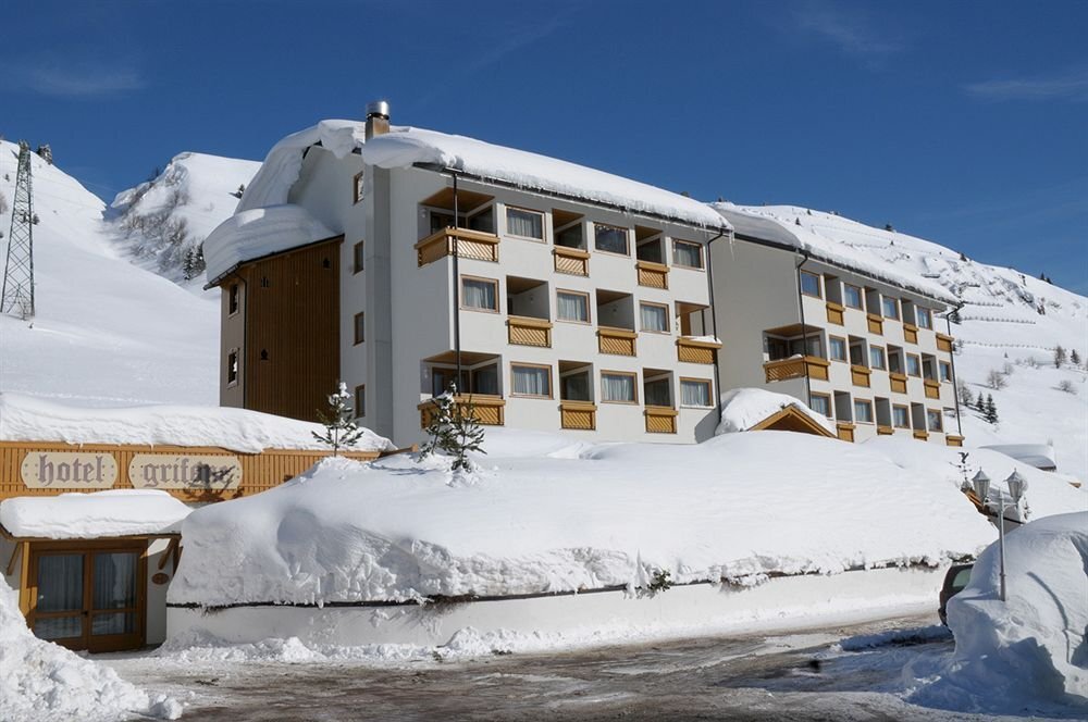 Hotel Grifone — 4-Star Luxury Hotel in Livinallongo Del Col Di Lana, Italy