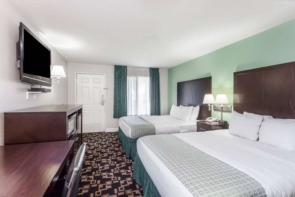 Ramada by Wyndham Oceanside - photo 8