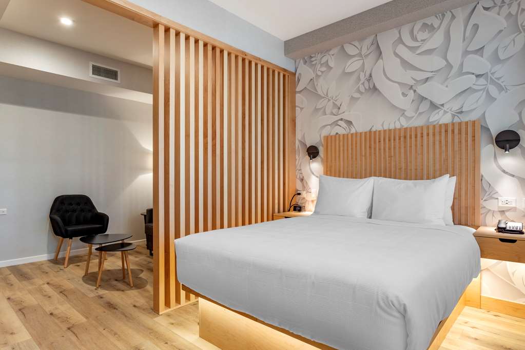 Best Western Plus Soho Hotel - photo 3