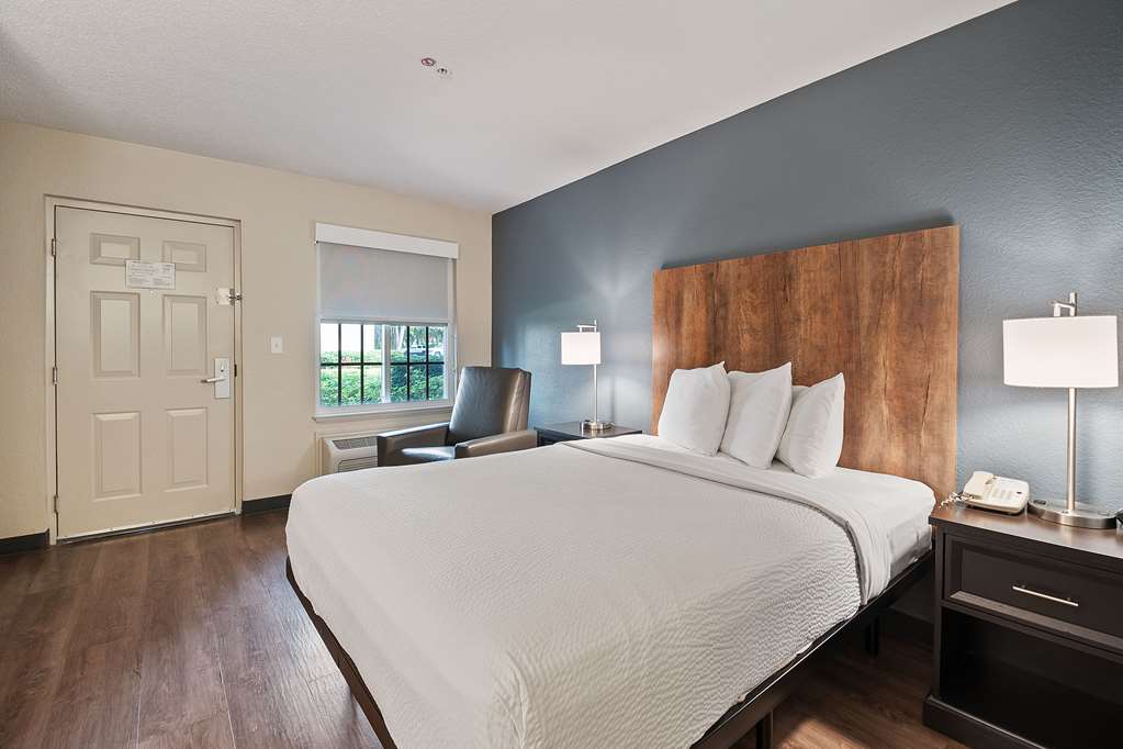 Extended Stay America Suites Miami Airport Blue Lagoon - photo 25