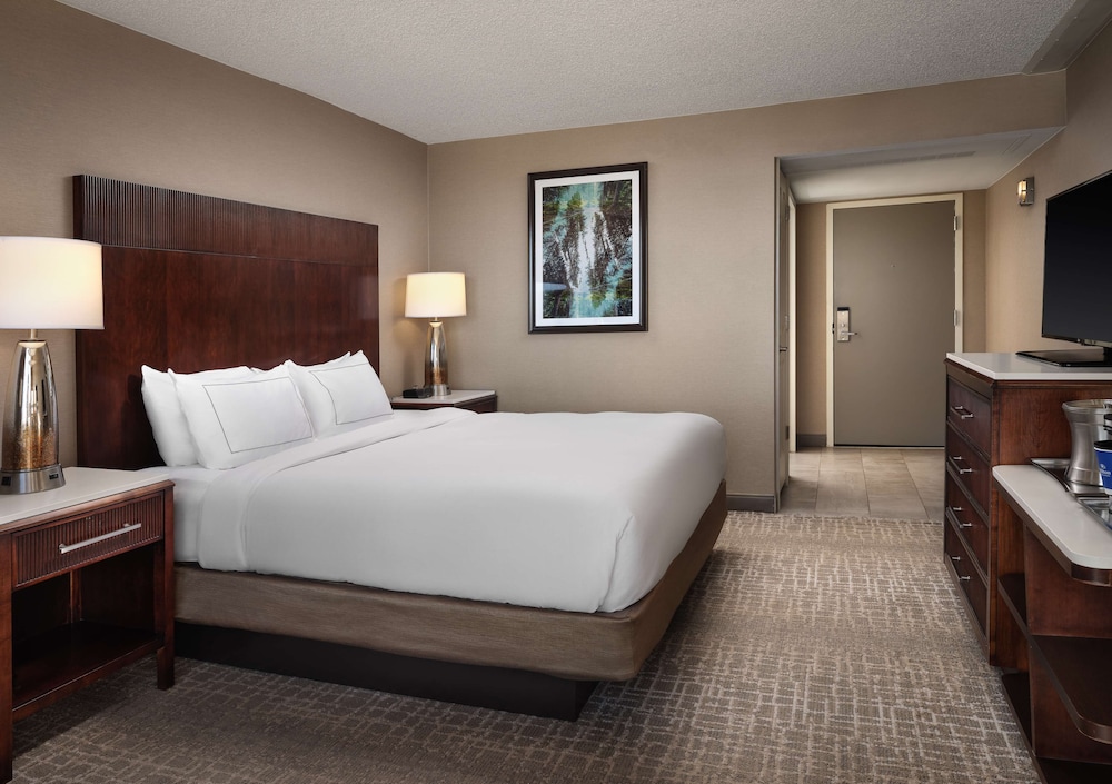 Hilton Fort Collins - photo 13