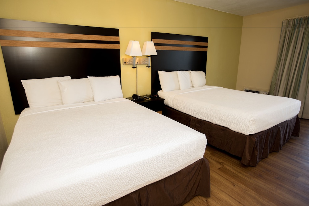 Blu Atlantic Oceanfront Hotel & Suites - photo 12