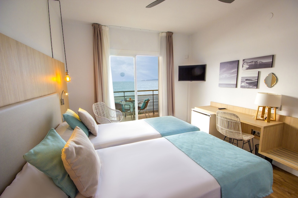 Hotel Monterrey Roses By Pierre & Vacances