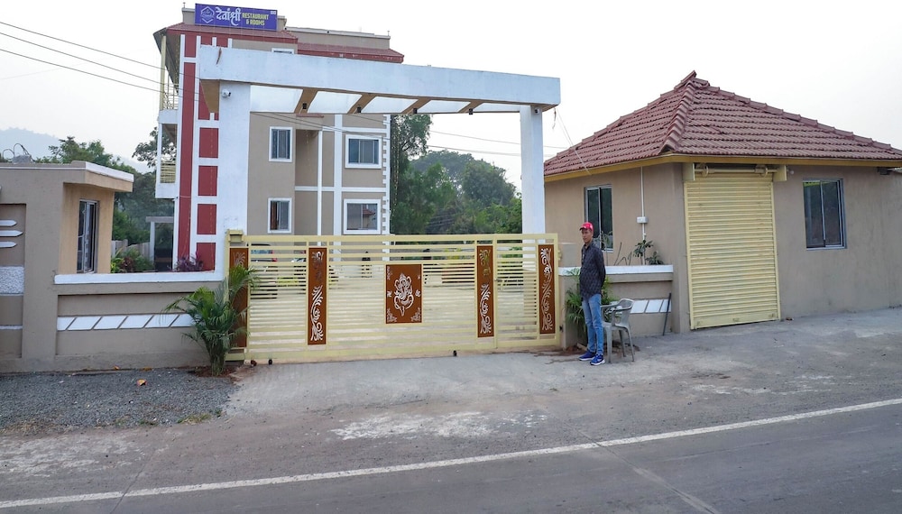 Hotel Devanshri Rooms & Restaurant - last minute hotel in Pen
