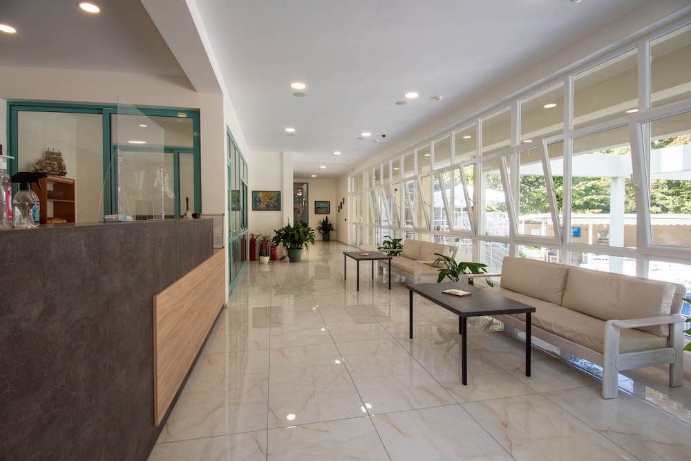 Ariana Hotel All Inclusive in Kiten, Bulgaria