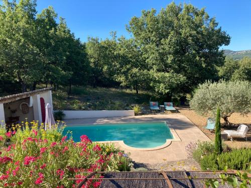 Les oliviers — hotel in Saignon