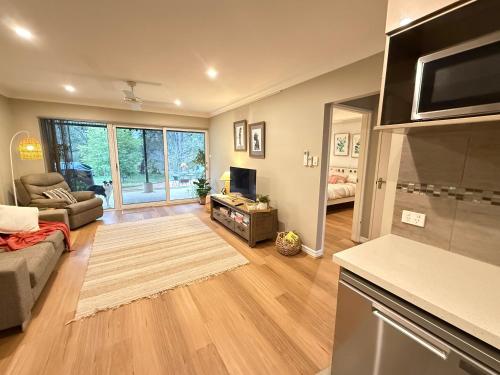 Red Tail Retreat — hotel in Collie
