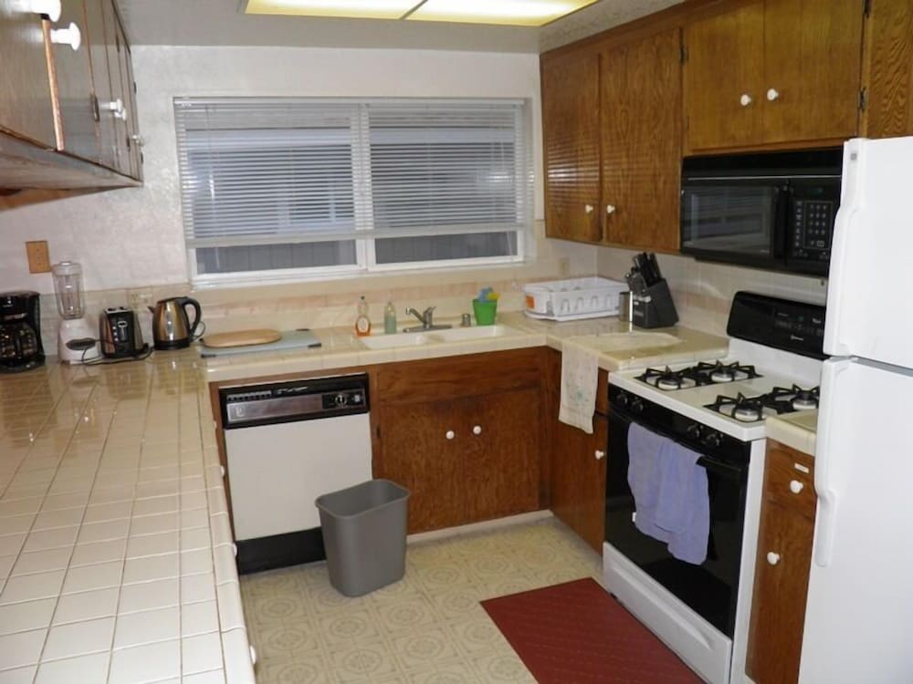 835 Paloma Ave. - photo 7
