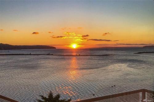 Oasis By The Sea in Unknown City, United States