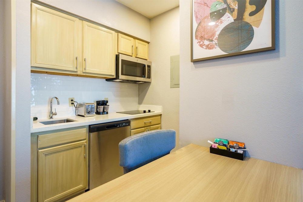 Homewood Suites Houston West Energy Corridor - photo 22