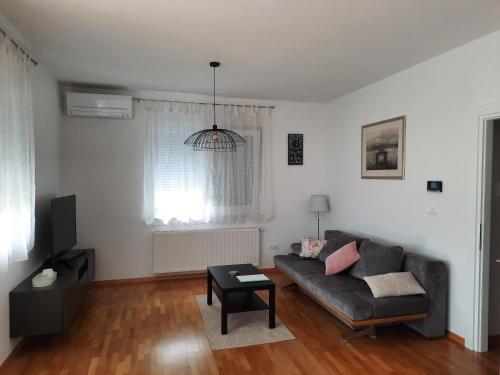 Apartment Iustus Pinus — 4-Star Luxury Hotel in Samobor, Croatia