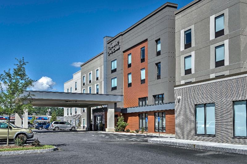 Hampton Inn & Suites Keene - photo 2