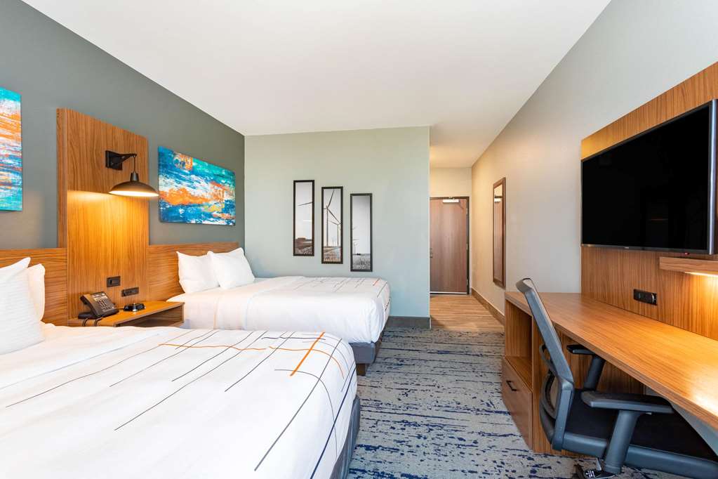 La Quinta Inn & Suites by Wyndham Limon - photo 22
