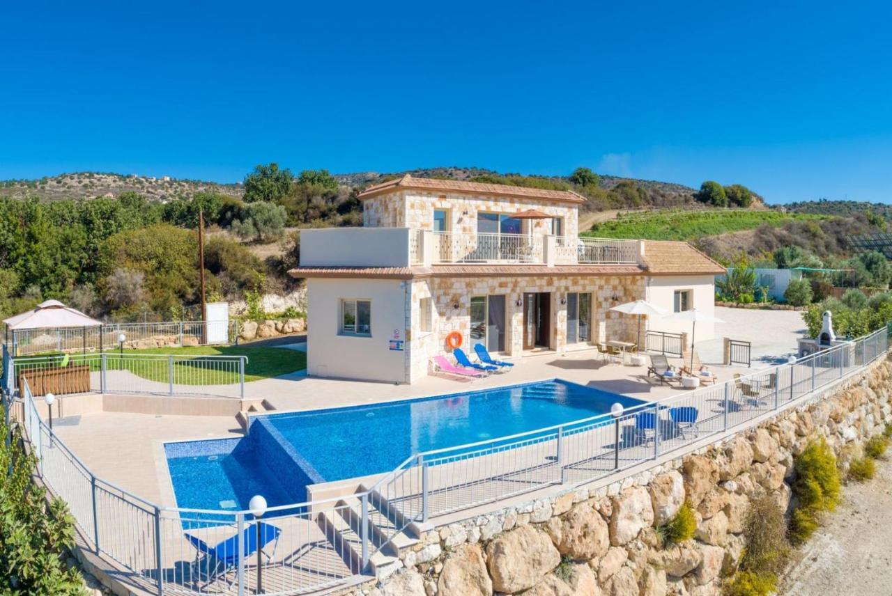 Villa Christel Large Private Pool A C Wifi Eco friendly 2761