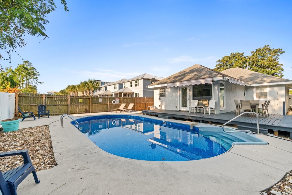 Barefoot Beach House by PHG — 4-Star Luxury Hotel in Panama City Beach, United States