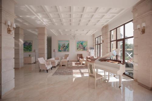 Black Sea Riviera Hotel