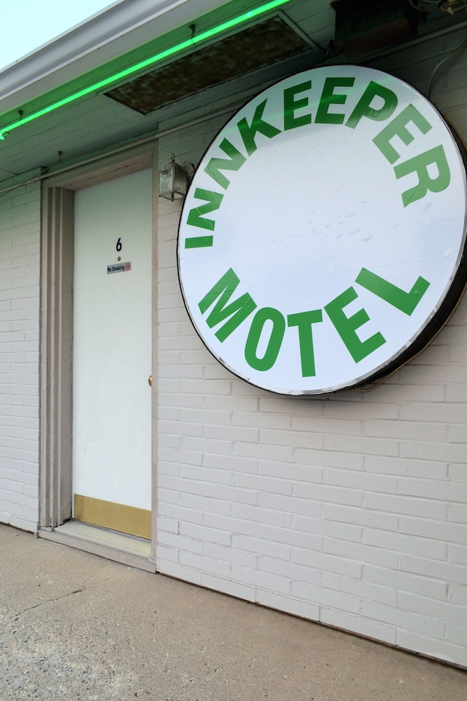 Innkeeper Motel - photo 79