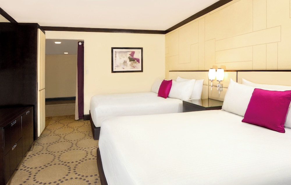 Harrah s Laughlin A Caesars Rewards Destination - photo 21