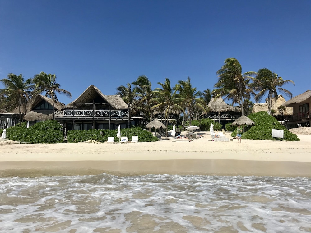 Luv Tulum - carbon neutral hotel in Tulum