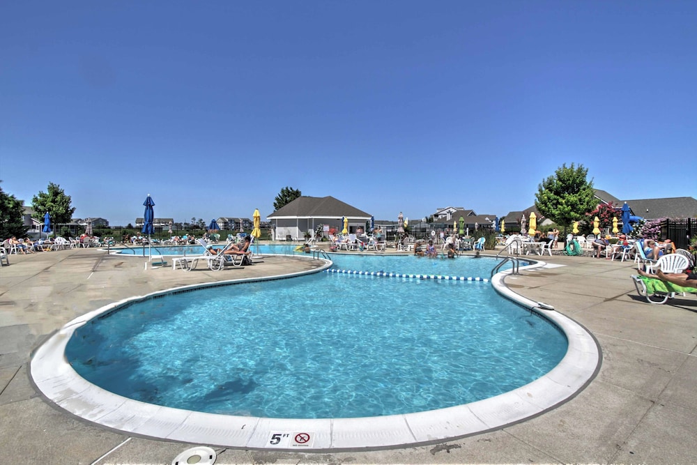 Ocean View Resort Condo w Pool Access & Bay Views - photo 32