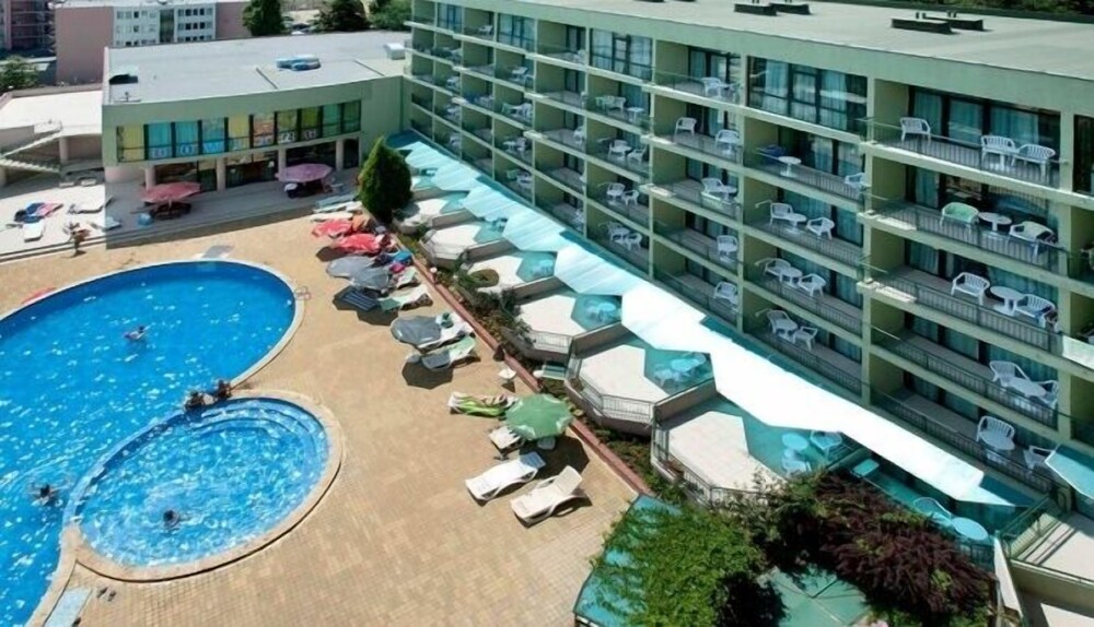 Palm Beach Hotel All Inclusive — 4-Star Luxury Hotel in Zlatni Pyasatsi, Bulgaria