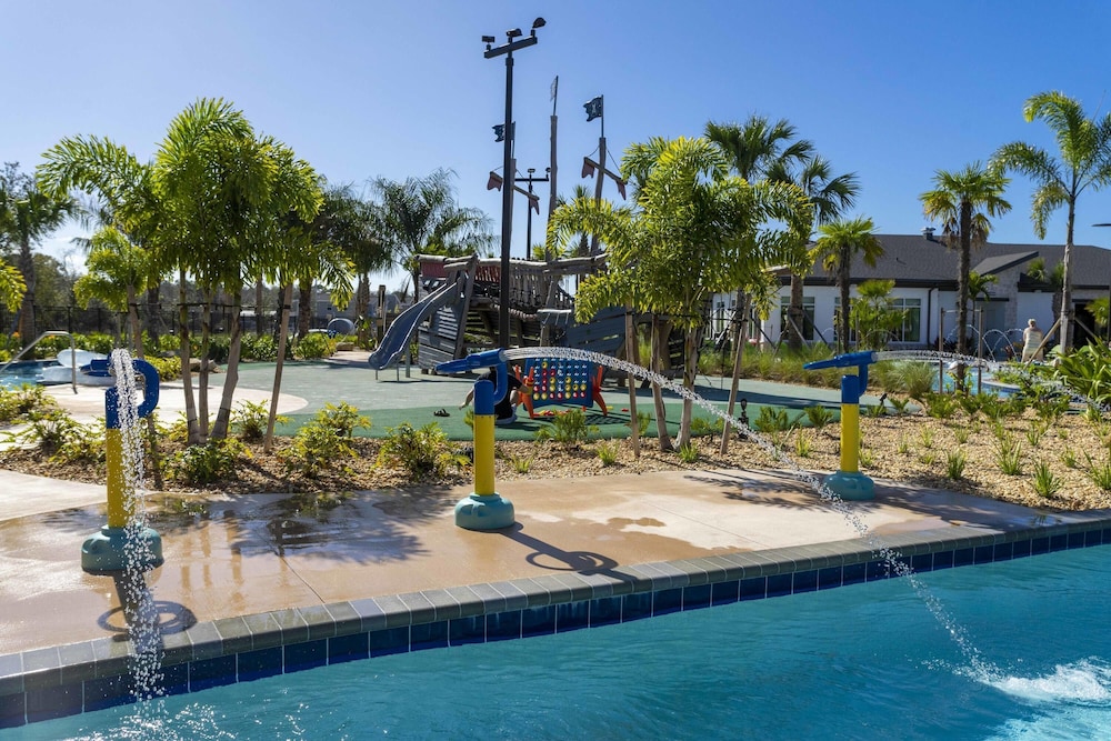 Stunning 5 Bd w Pool Storey Lake Resort 2653 - photo 8