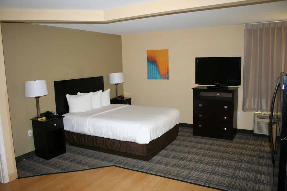 MainStay Suites Jacksonville near Camp Lejeune - photo 18