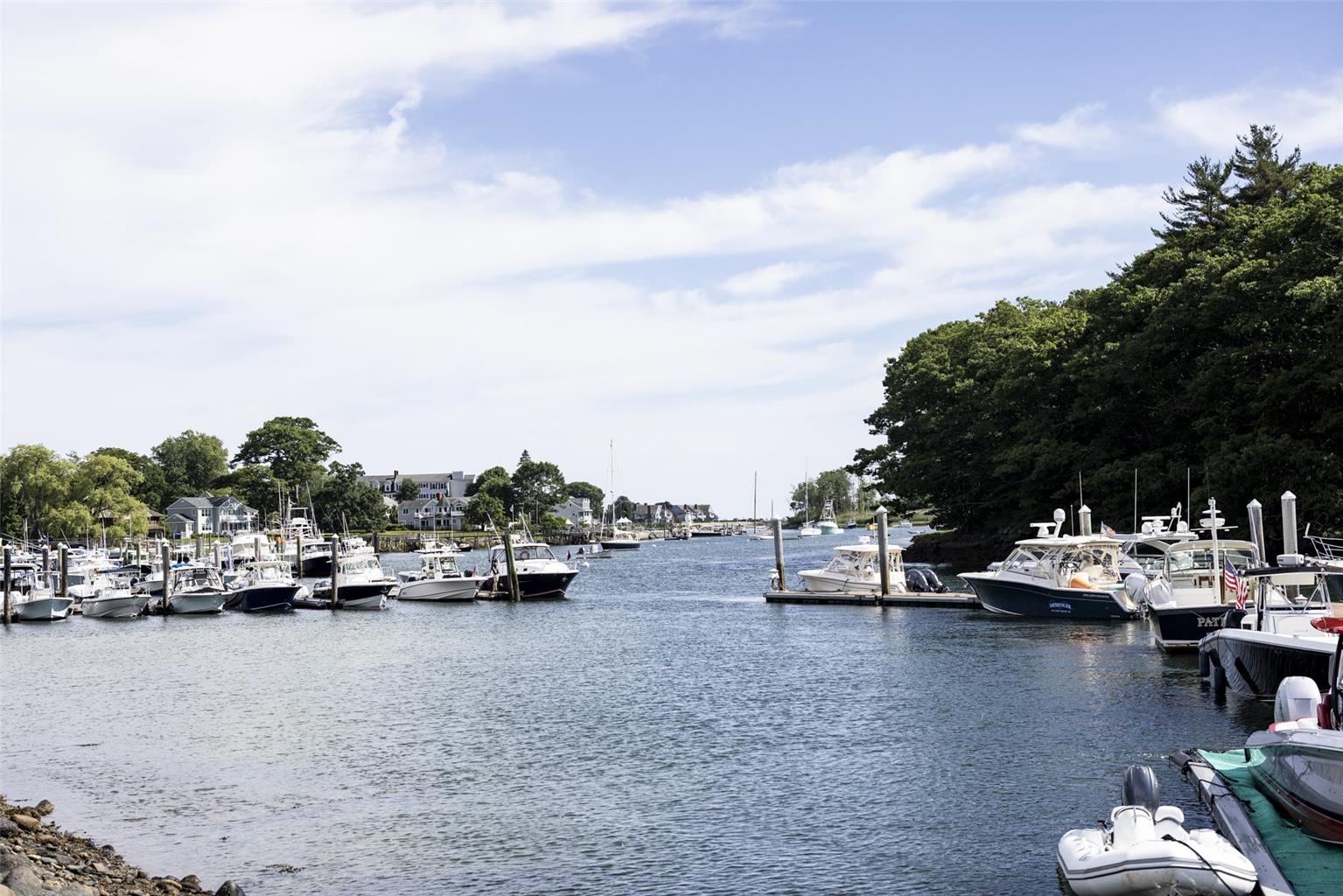 Yachtsman Hotel & Marina Club - photo 29