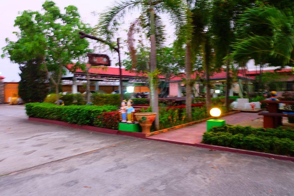 Siriluk Resort in San Sai, Thailand