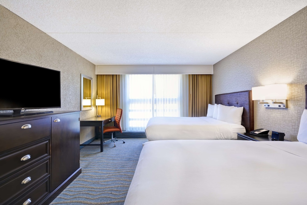 DoubleTree by Hilton Phoenix North - photo 17