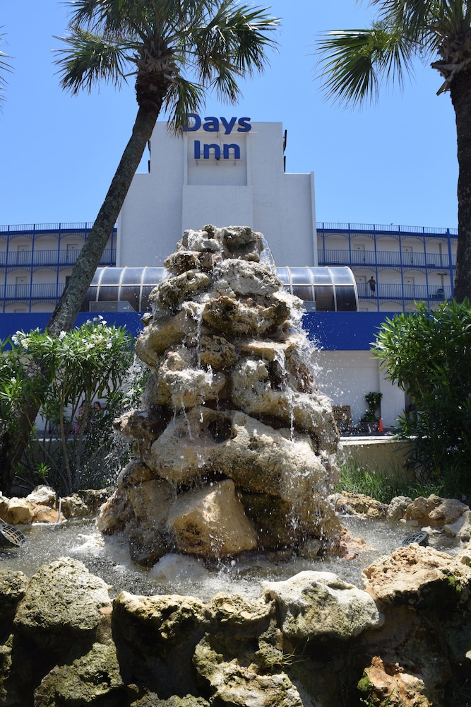 Days Inn by Wyndham Panama City Beach Beachfront Resort - photo 87