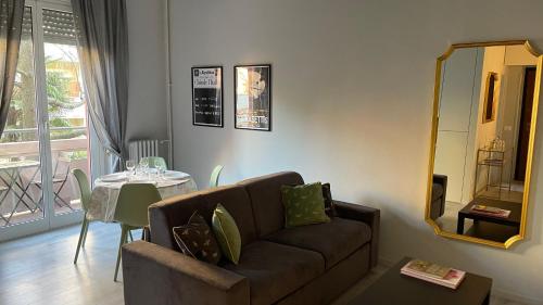 Stilish apartment few steps from the underground — 4-Star Luxury Hotel in Milan, Italy
