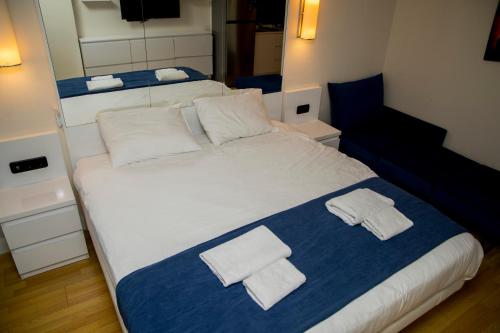 Beautiful apartments near the sea ORBI CITY N2