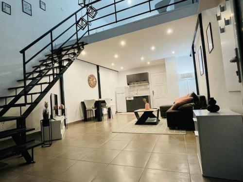 Leos Dream Apartment — 4-Star Luxury Hotel in Drama, Greece