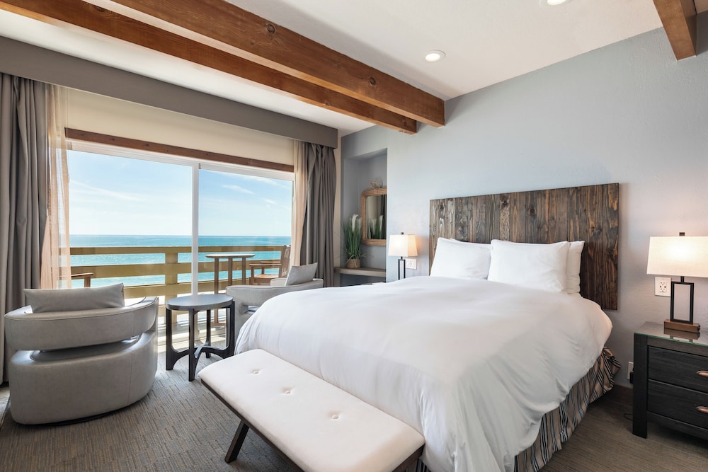 Cypress Inn On Miramar Beach - carbon neutral hotel in Half Moon Bay