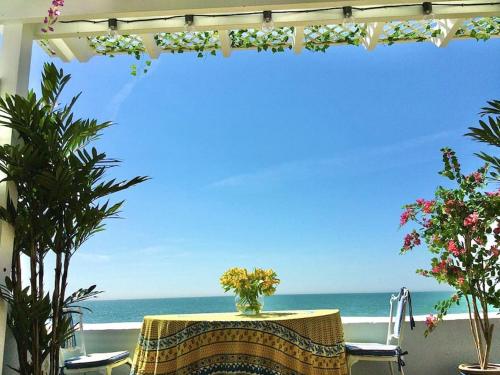 Luxury Beach Property Neptune's Nest — 4-Star Luxury Hotel in Folkestone, United Kingdom