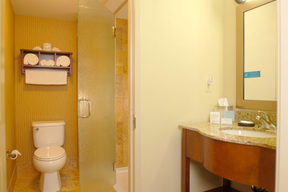 Hampton Inn Tomah - photo 17