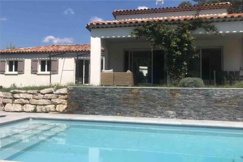 Dependance En Provence in Simiane-Collongue, France