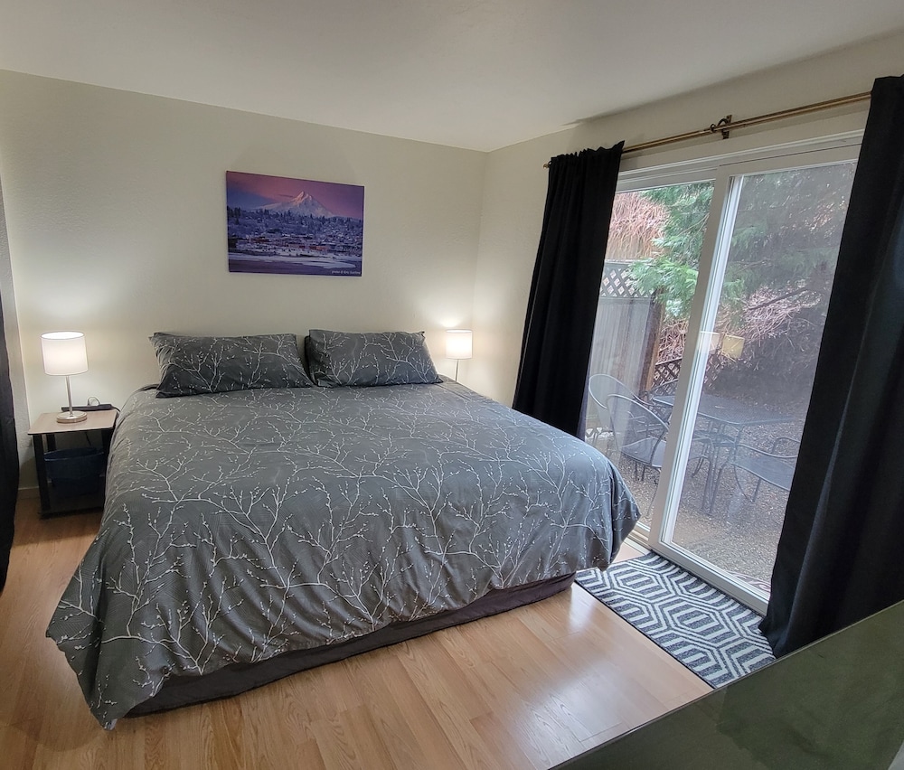 Hood River Suites Apartment Hotel - photo 8