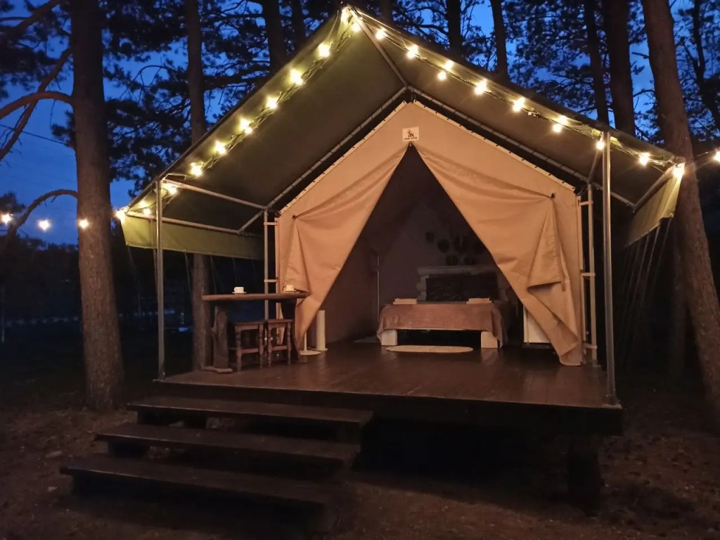 Glamping Lesnaya 7ya — hotel in Aya