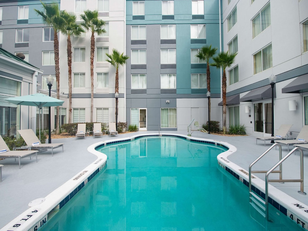 Hilton Garden Inn Jacksonville JTB Deerwood Park - photo 32