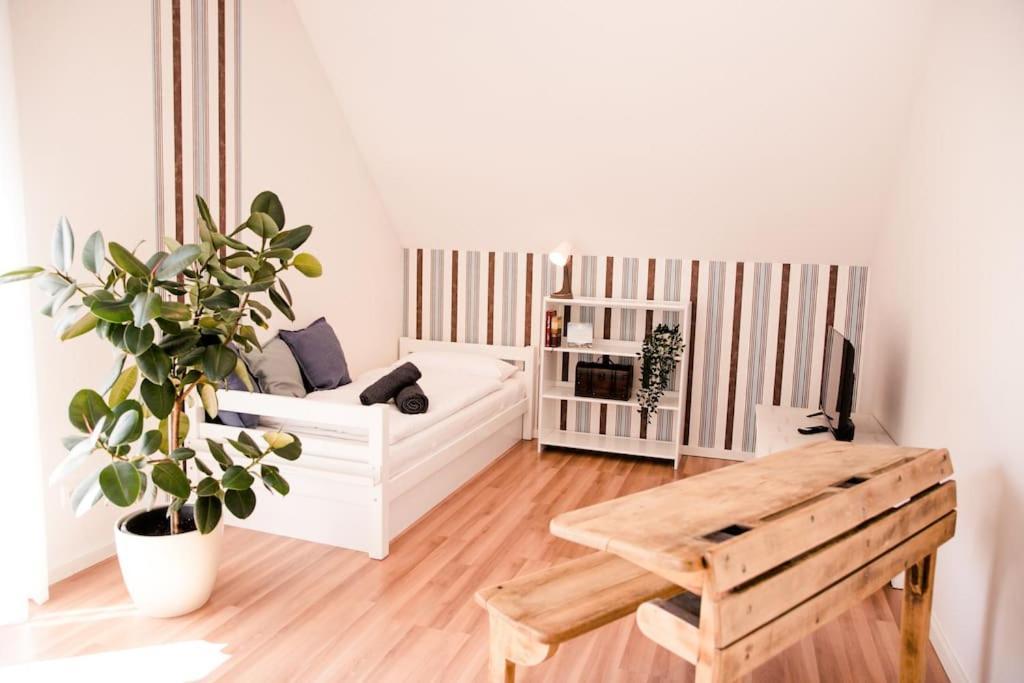 Idyllische Familien Oase in Troisdorf, Germany