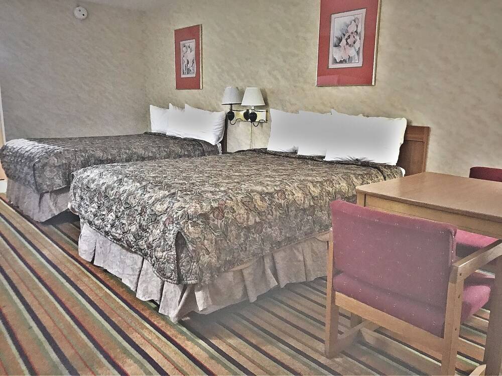 Red Roof Inn & Suites Athens AL - photo 4