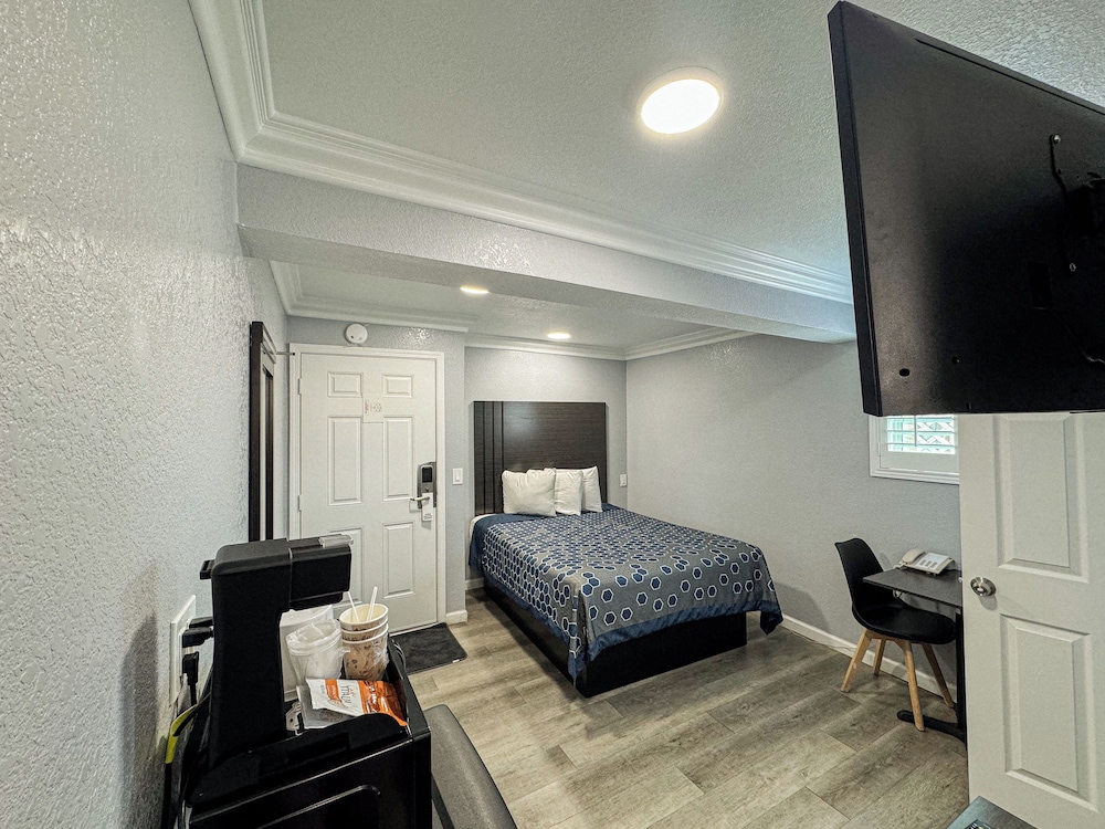 Sea Garden Inn - photo 26
