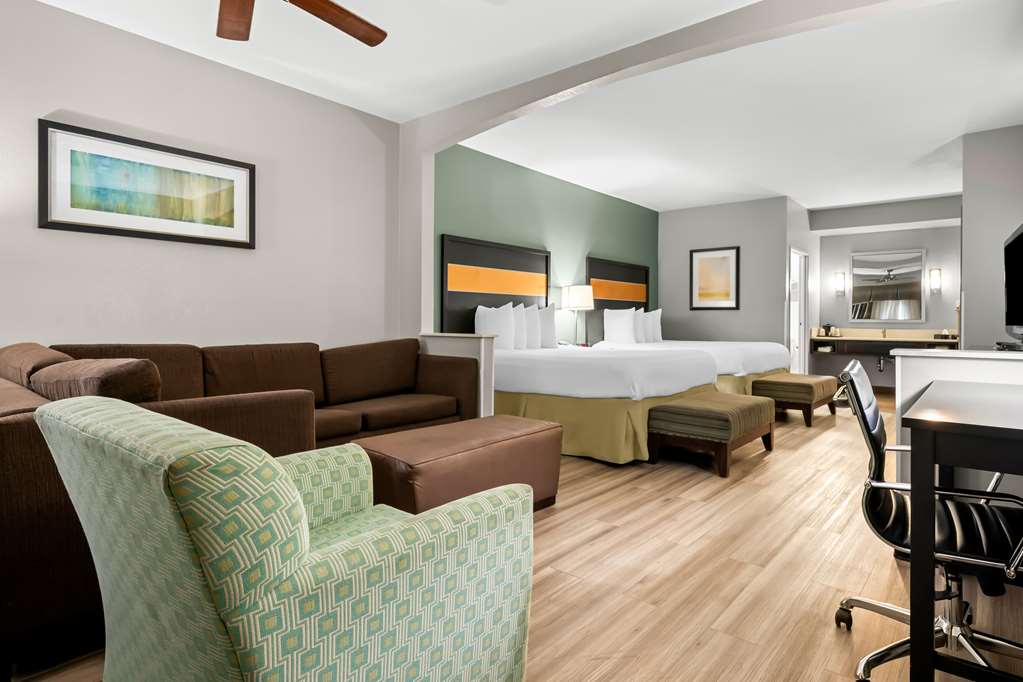Best Western Executive Suites - photo 11