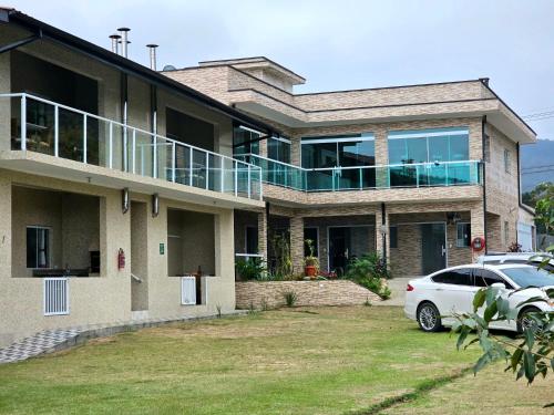 Cantinho da Amizade — 4-Star Luxury Hotel in Ubatuba, Brasil