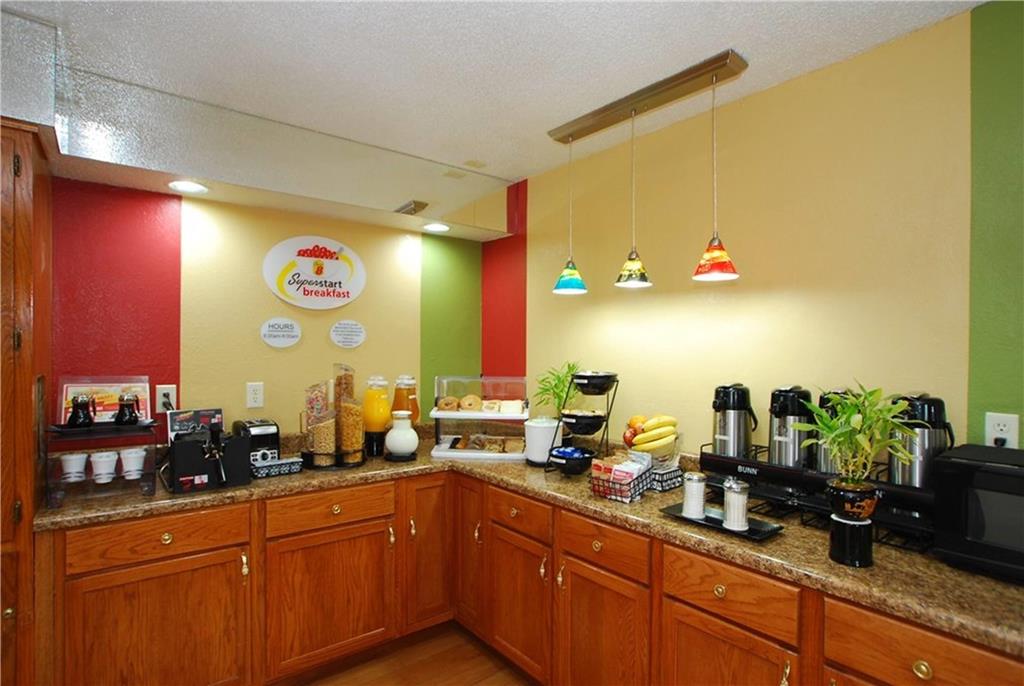 Super 8 by Wyndham Anderson Clemson Area - photo 16